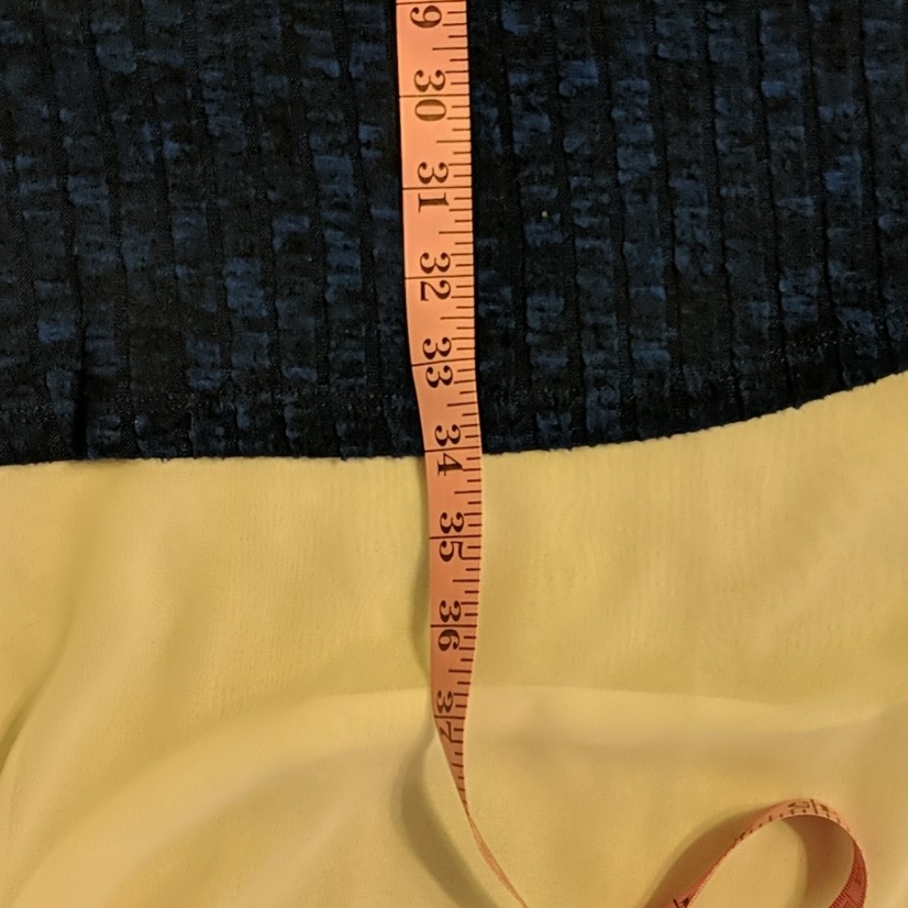 Dress - Picture 5 of 5